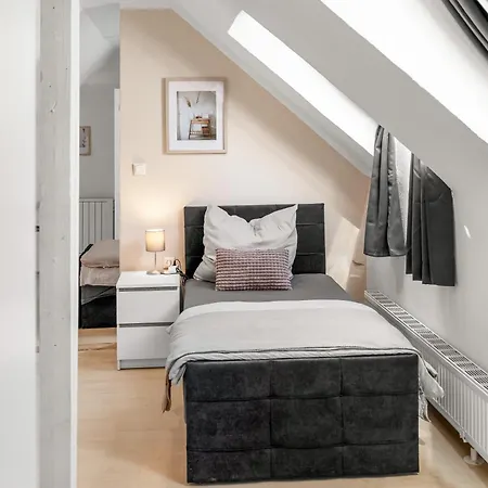 Modern House Brick Lane With Terrace&wintergarden - Loftigo *